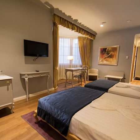 Classic Hotel Tirana Eksteriør billede