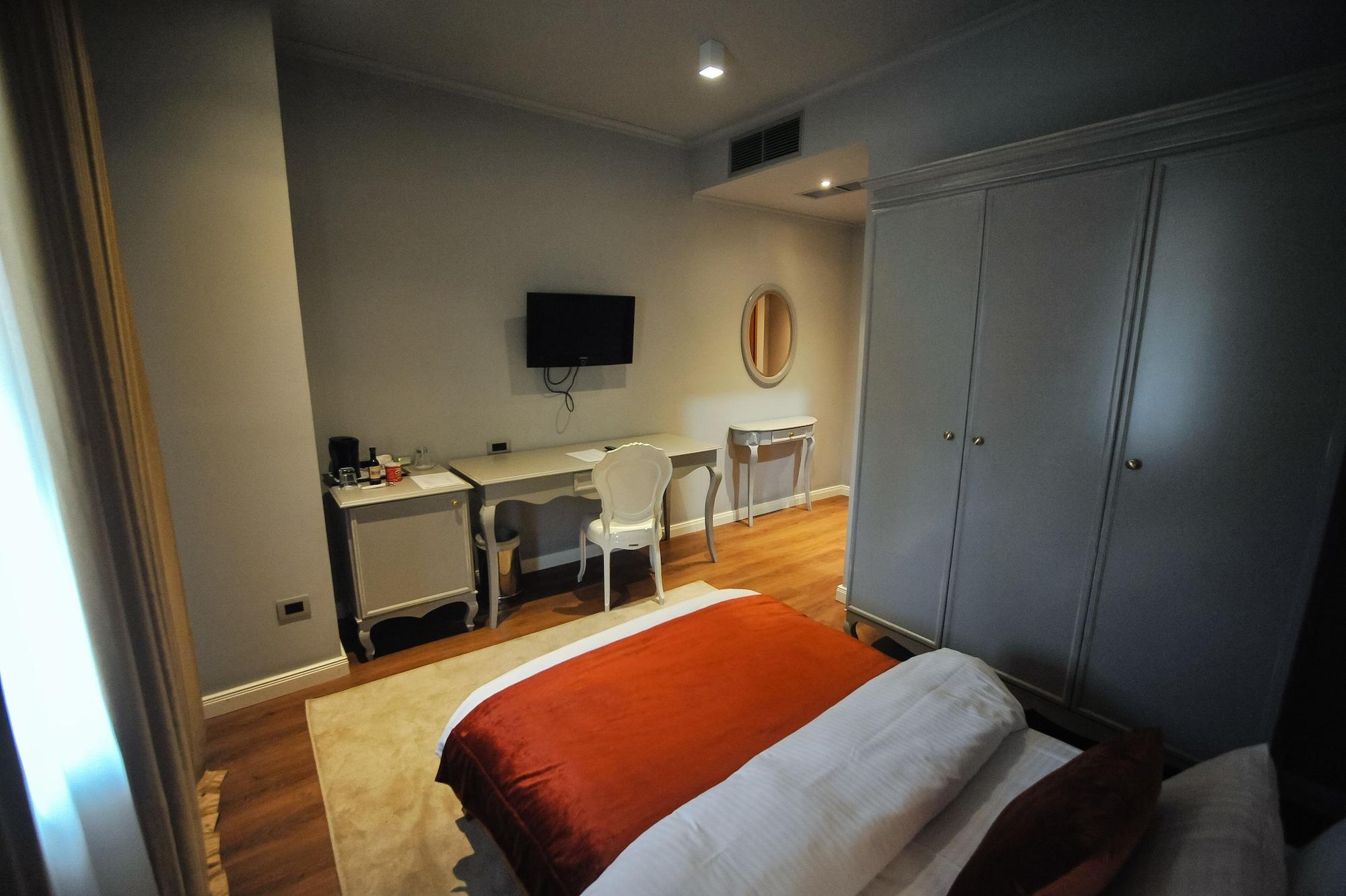 Classic Hotel Tirana Eksteriør billede