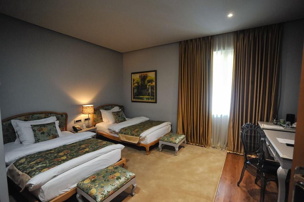 Classic Hotel Tirana Eksteriør billede