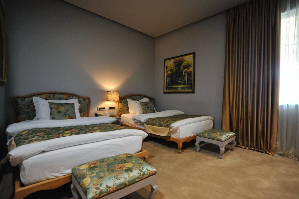 Classic Hotel Tirana Eksteriør billede
