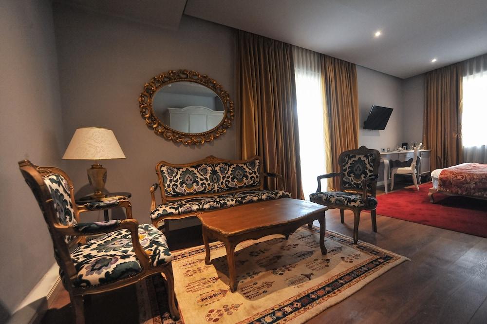 Classic Hotel Tirana Eksteriør billede