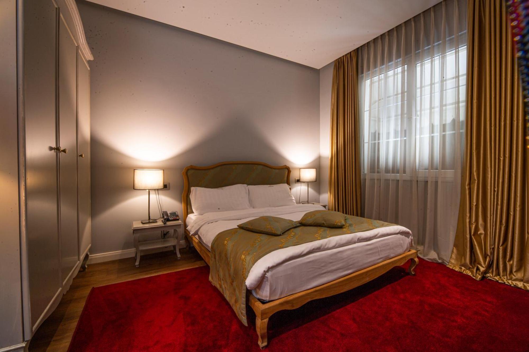 Classic Hotel Tirana Eksteriør billede